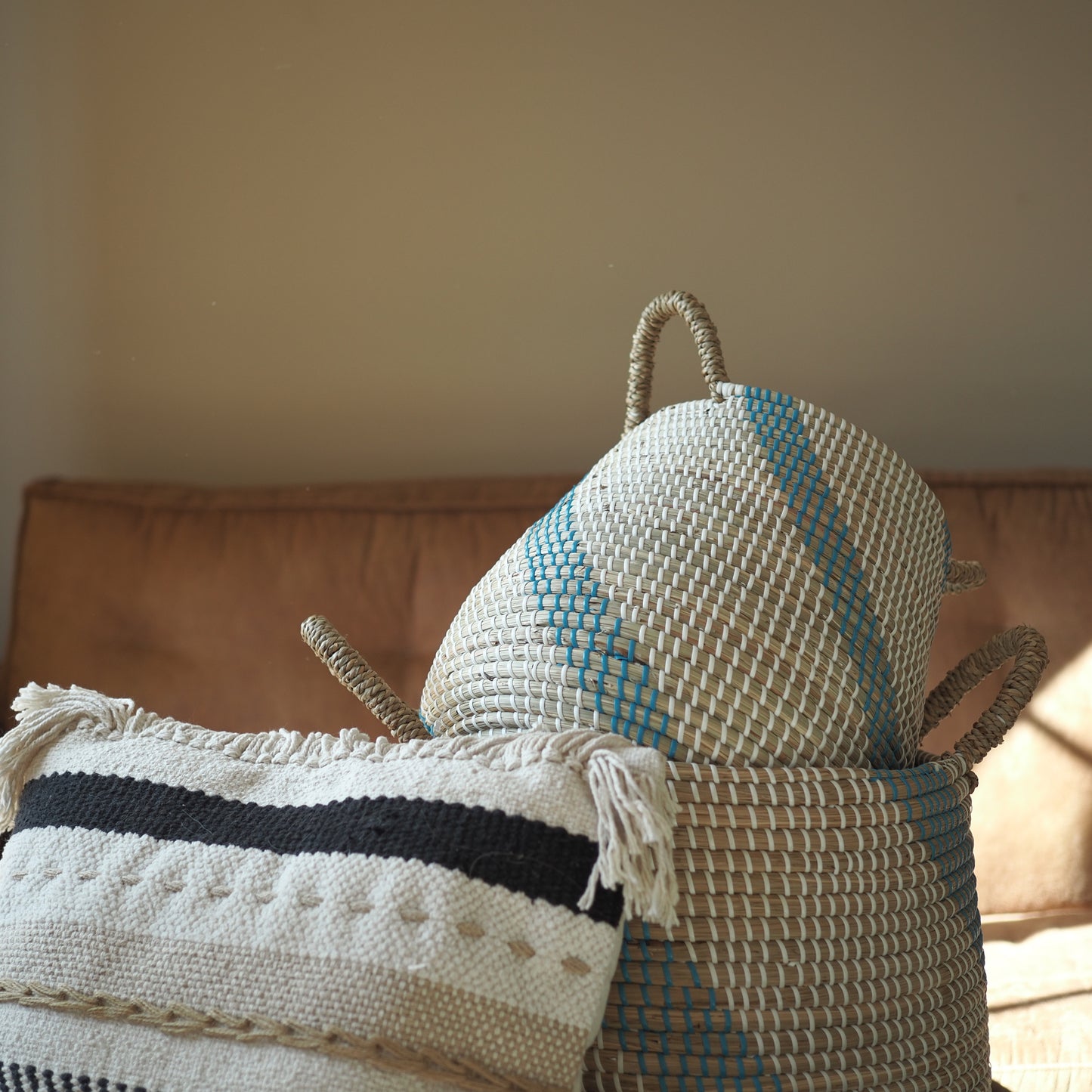 Seagrass baskets blue and natural color