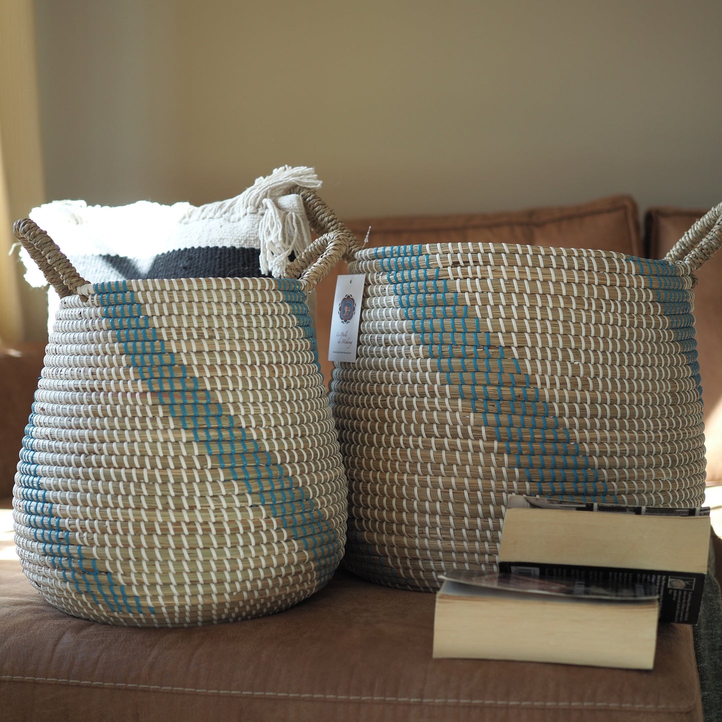 Seagrass baskets blue and natural color