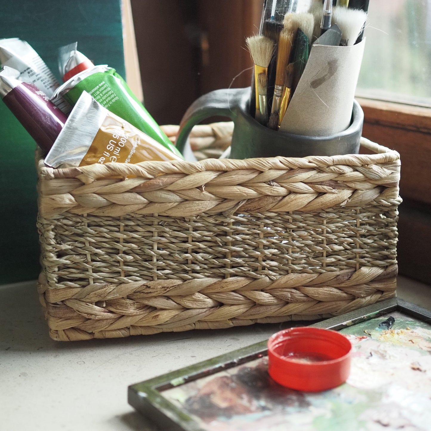 Water hyacinth and seagrass storage solution natural color