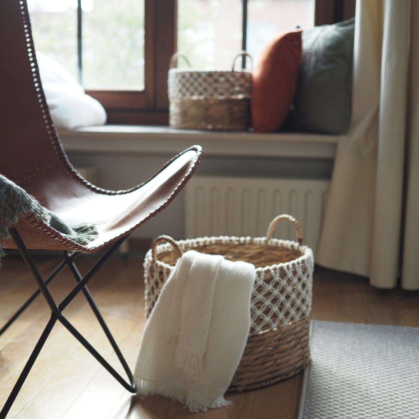 Set 3 water hyacinth baskets ethnic braids